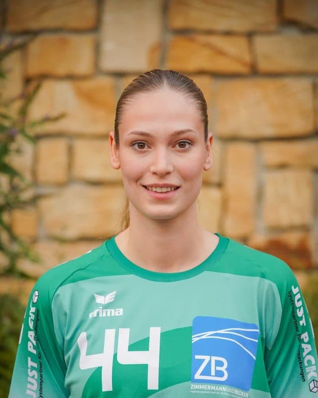 Hannah Weis