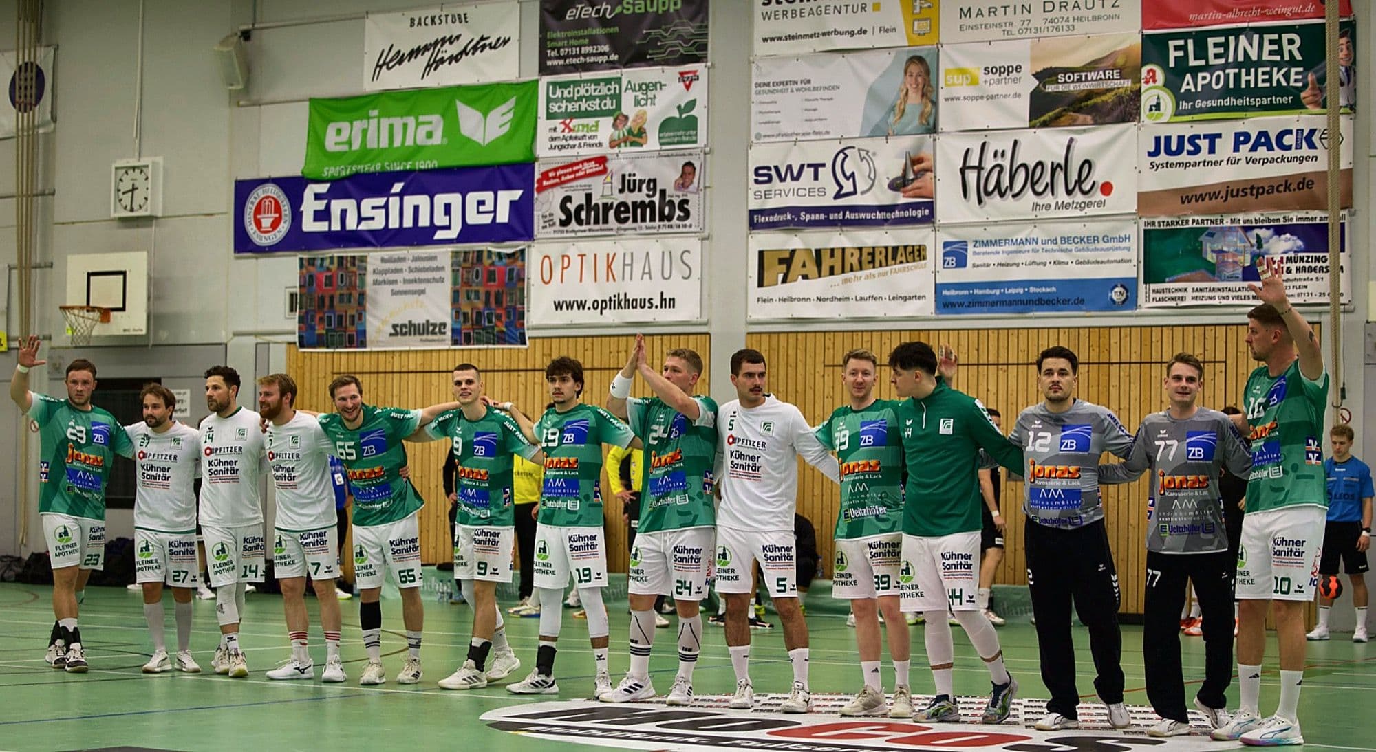 Mannschaftsaufstellung der Herren 1 nach dem Spiel. Foto: Cristina Rodrigo